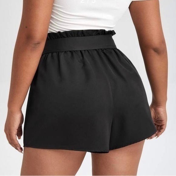 Paperbag high waisted black shorts M - Picture 2 of 7
